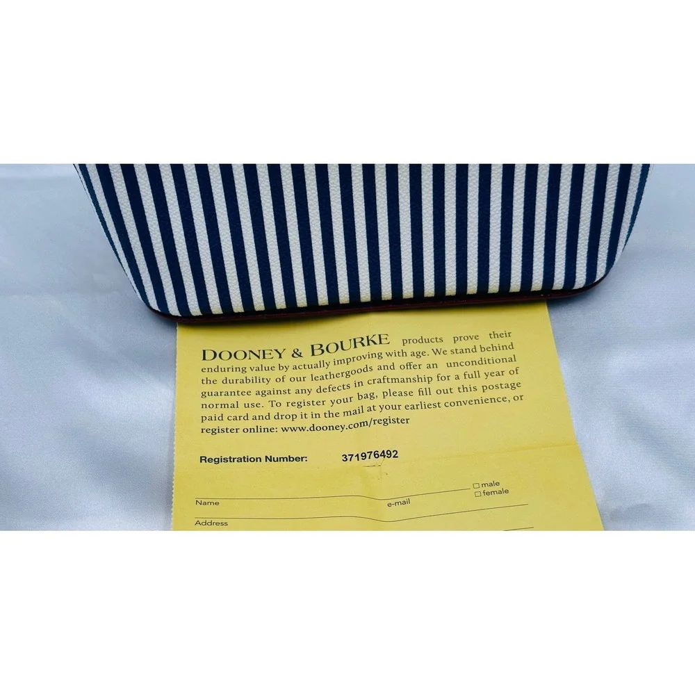 Dooney & Bourke no longer